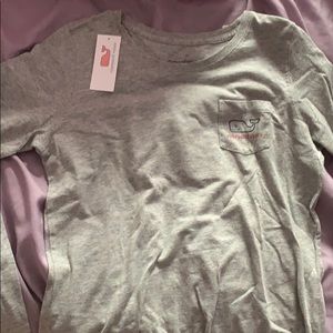 VINEYARD VINES limited edition holiday tee